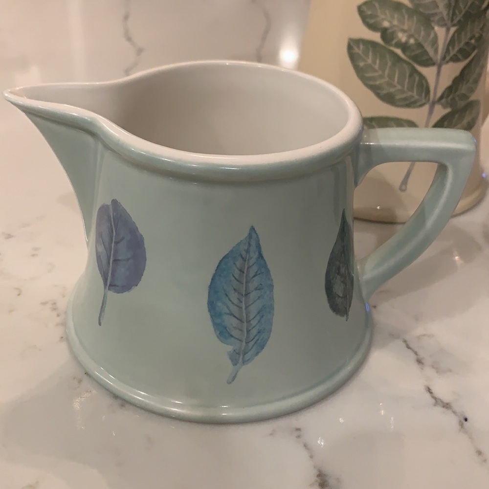 Pitcher, Creamer & Sugar Set - Picture 3 of 6